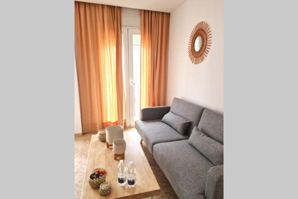 Calmahouse Carihuela Appartement Torremolinos Buitenkant foto